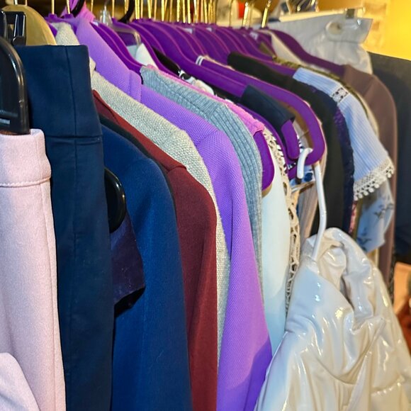 UPTOWN GIRL Live Show $2 Items Say ME to claim, Bundles! - Picture 4 of 4